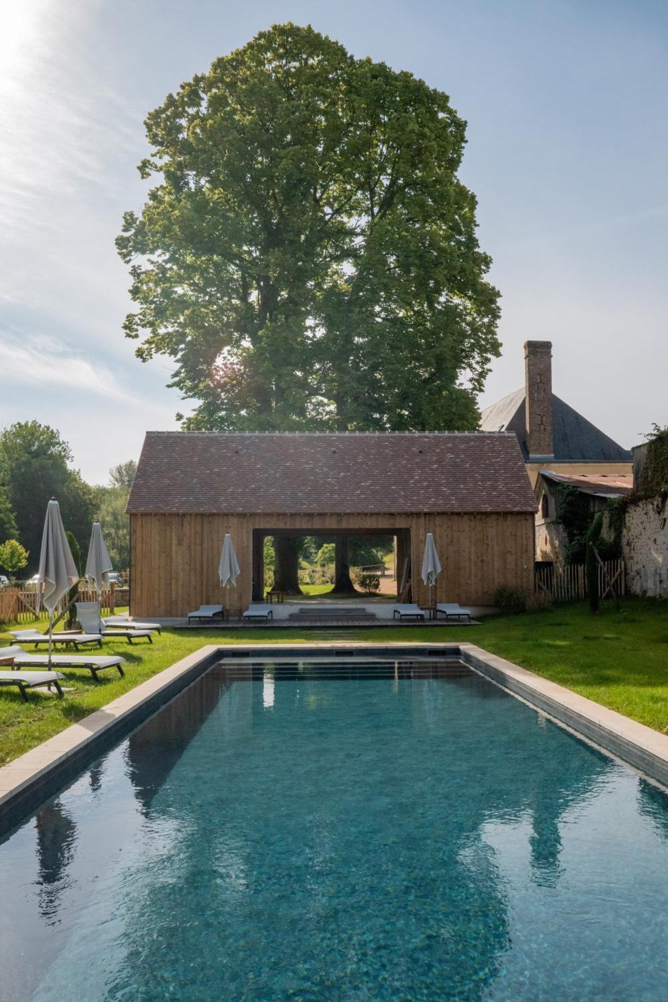 Hotel Les Pres Saint-Hilaire-le-Chatel Eksteriør billede