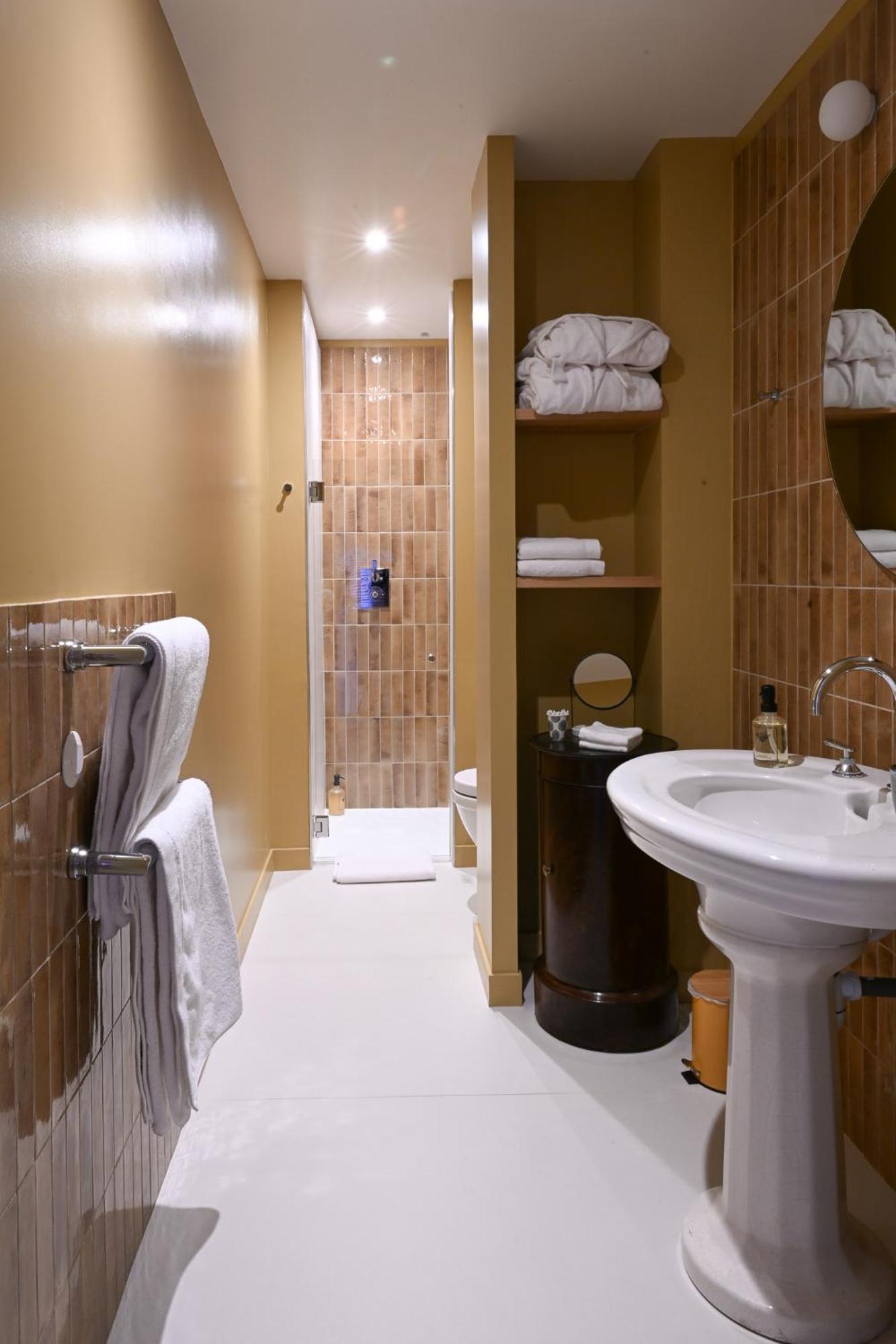 Hotel Les Pres Saint-Hilaire-le-Chatel Eksteriør billede