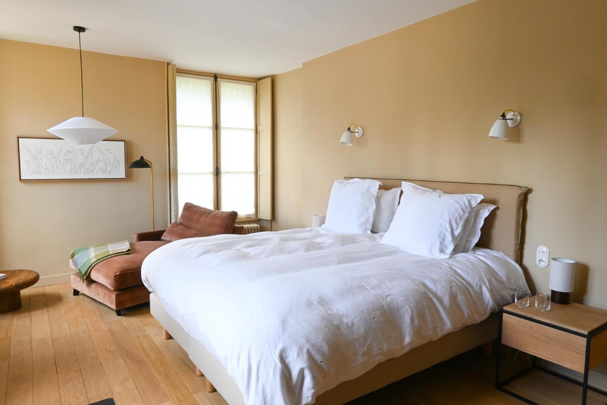 Hotel Les Pres Saint-Hilaire-le-Chatel Eksteriør billede