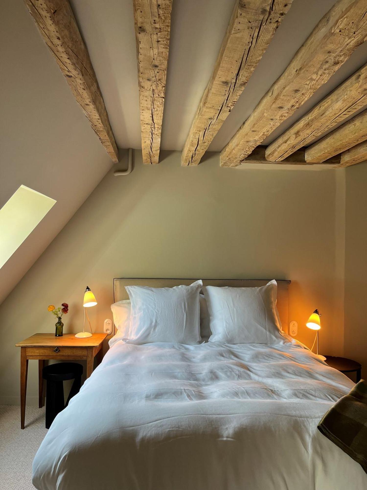 Hotel Les Pres Saint-Hilaire-le-Chatel Eksteriør billede