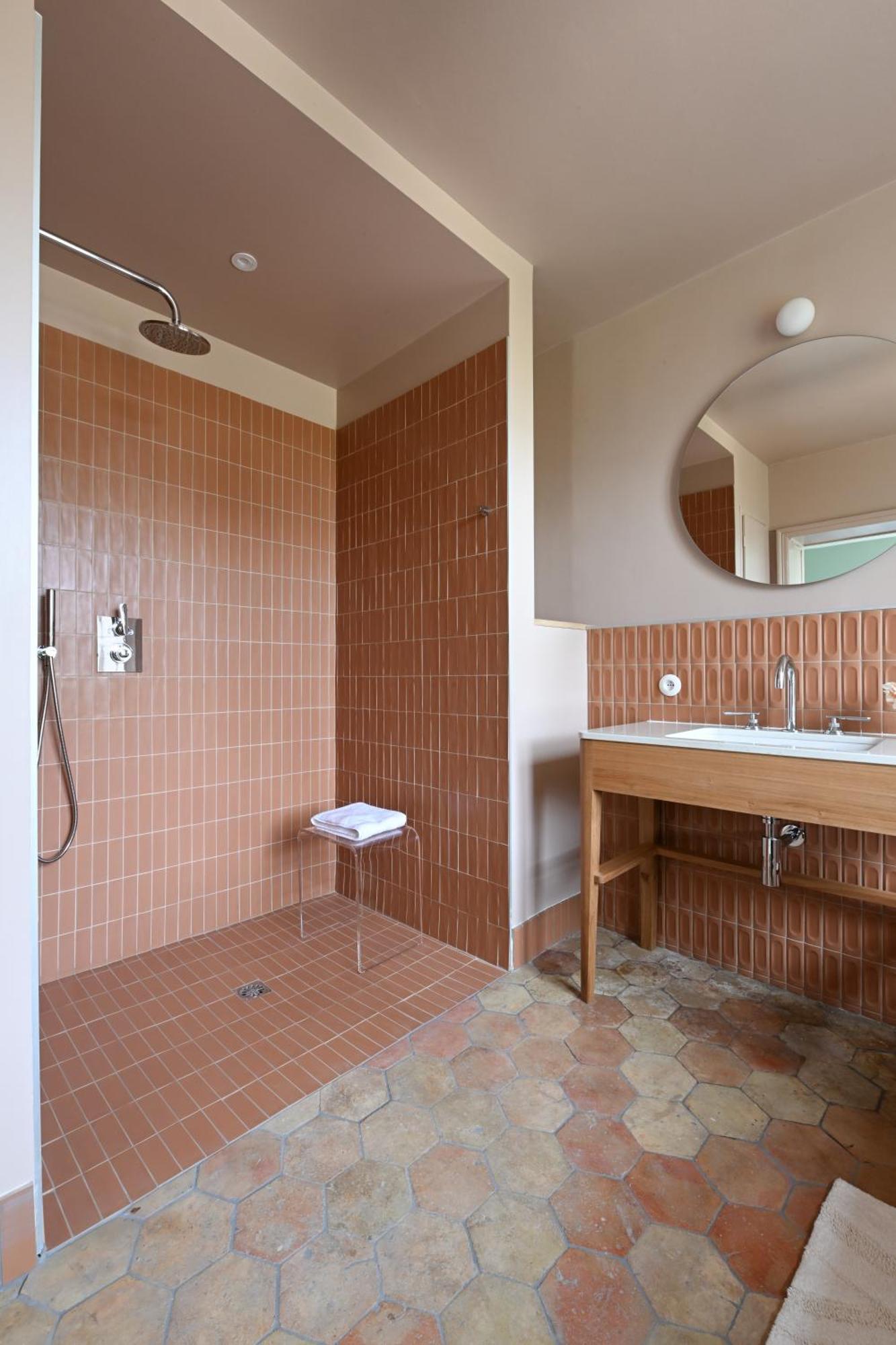 Hotel Les Pres Saint-Hilaire-le-Chatel Eksteriør billede