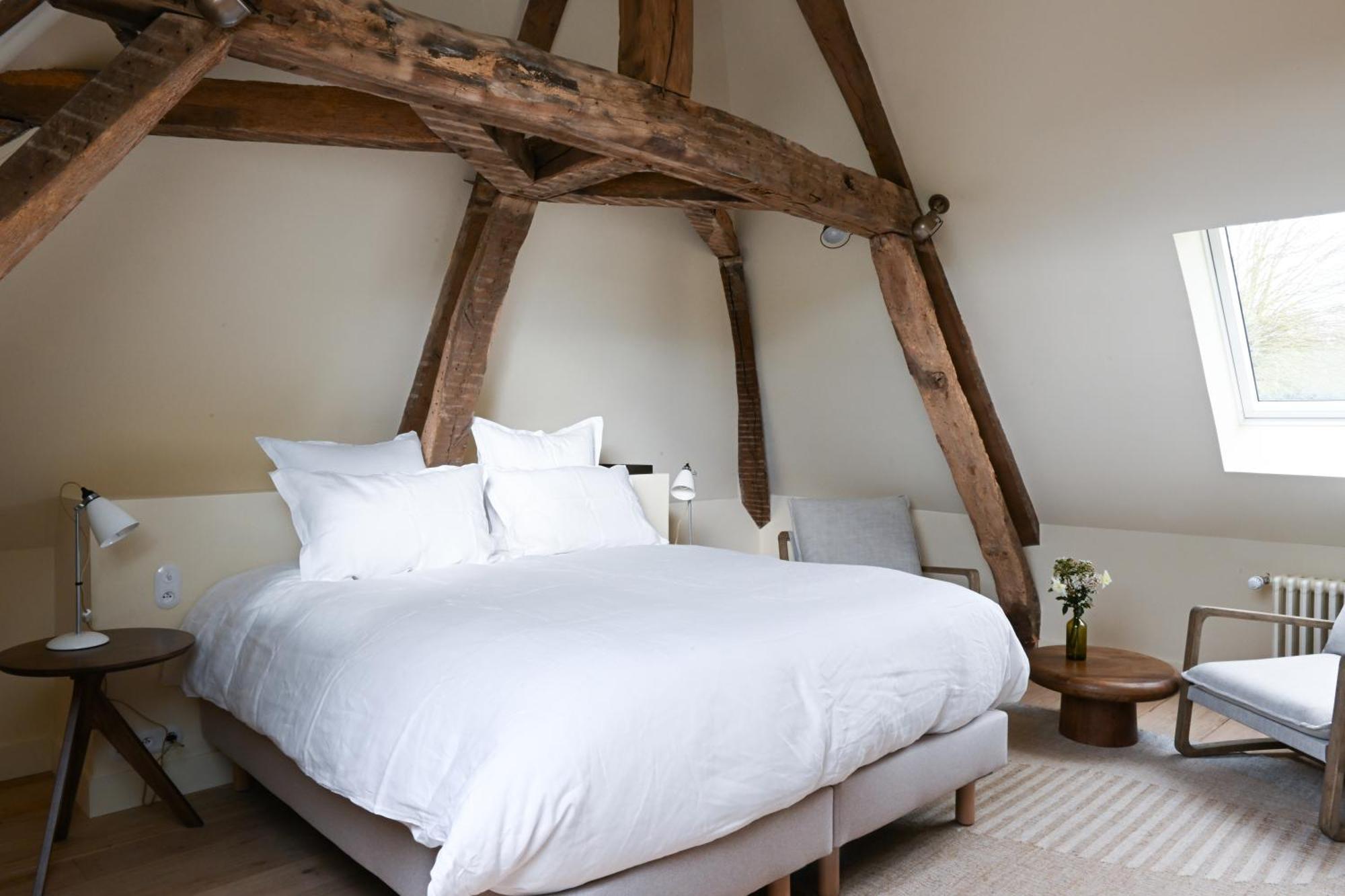 Hotel Les Pres Saint-Hilaire-le-Chatel Eksteriør billede