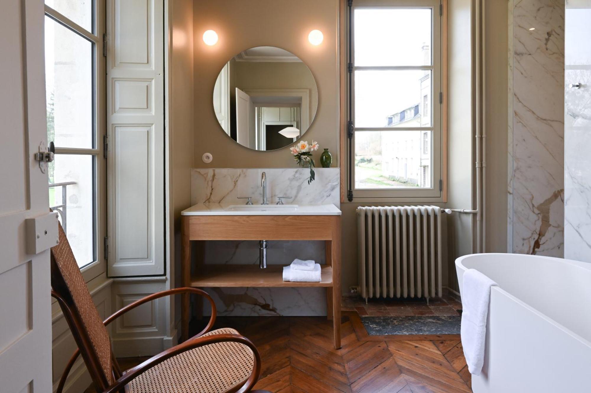 Hotel Les Pres Saint-Hilaire-le-Chatel Eksteriør billede